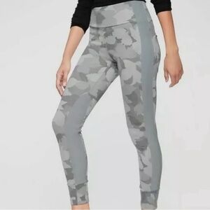 Athleta Gray Essex Camo Hybrid Tight Leggings